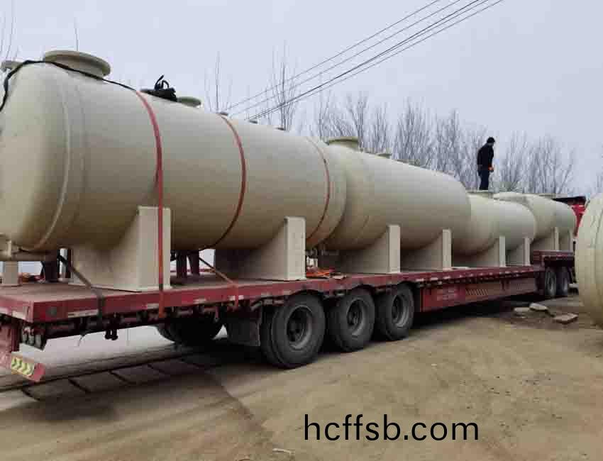 儲(chǔ)鑵髮(fa)貨(huo)現(xiàn)(xian)場(chǎng)