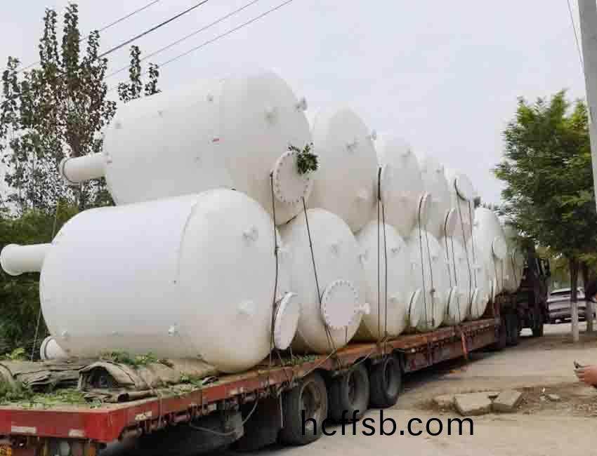 儲(chǔ)(chu)鑵髮(fa)貨現(xiàn)(xian)場(chǎng)